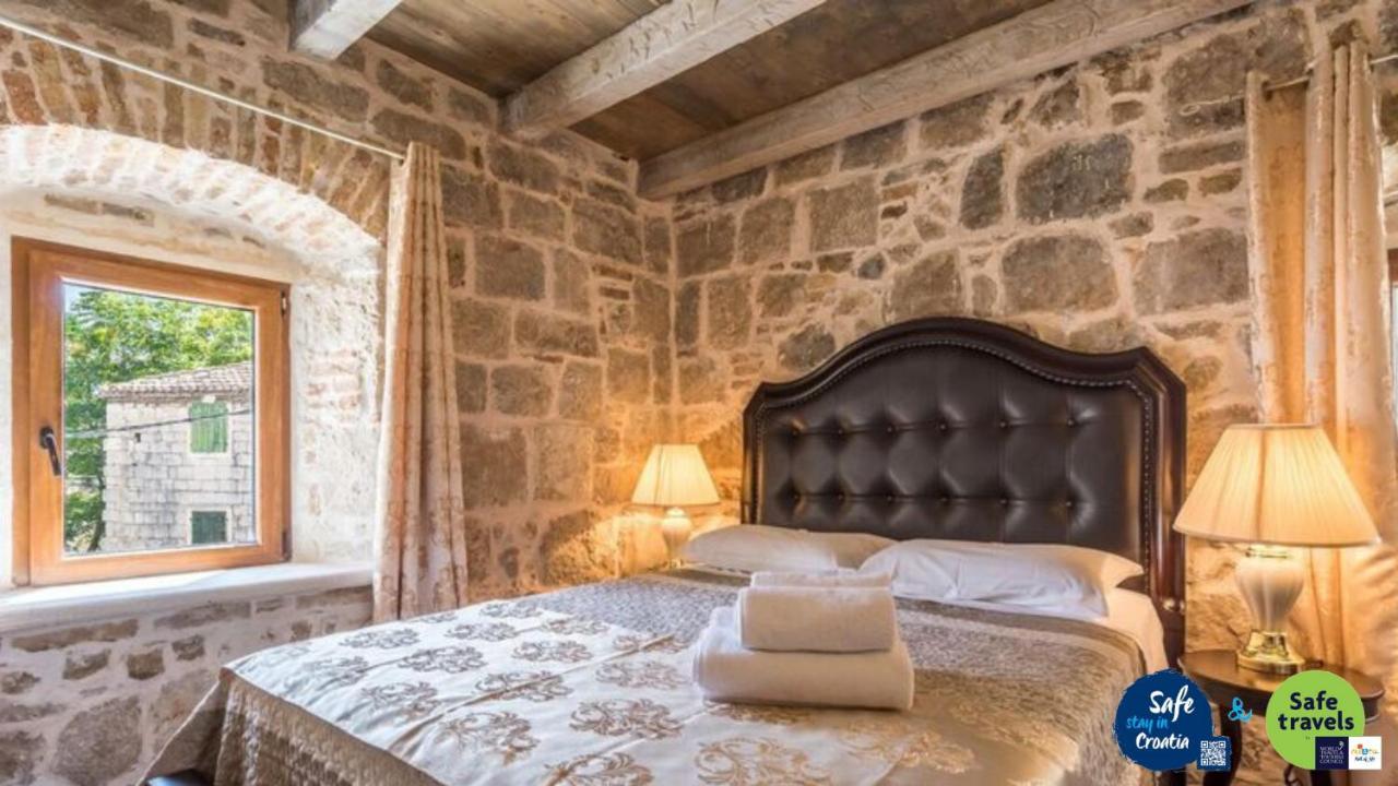 Heritage Palace Varos - Mag Quaint & Elegant Boutique Hotels Сплит Екстериор снимка