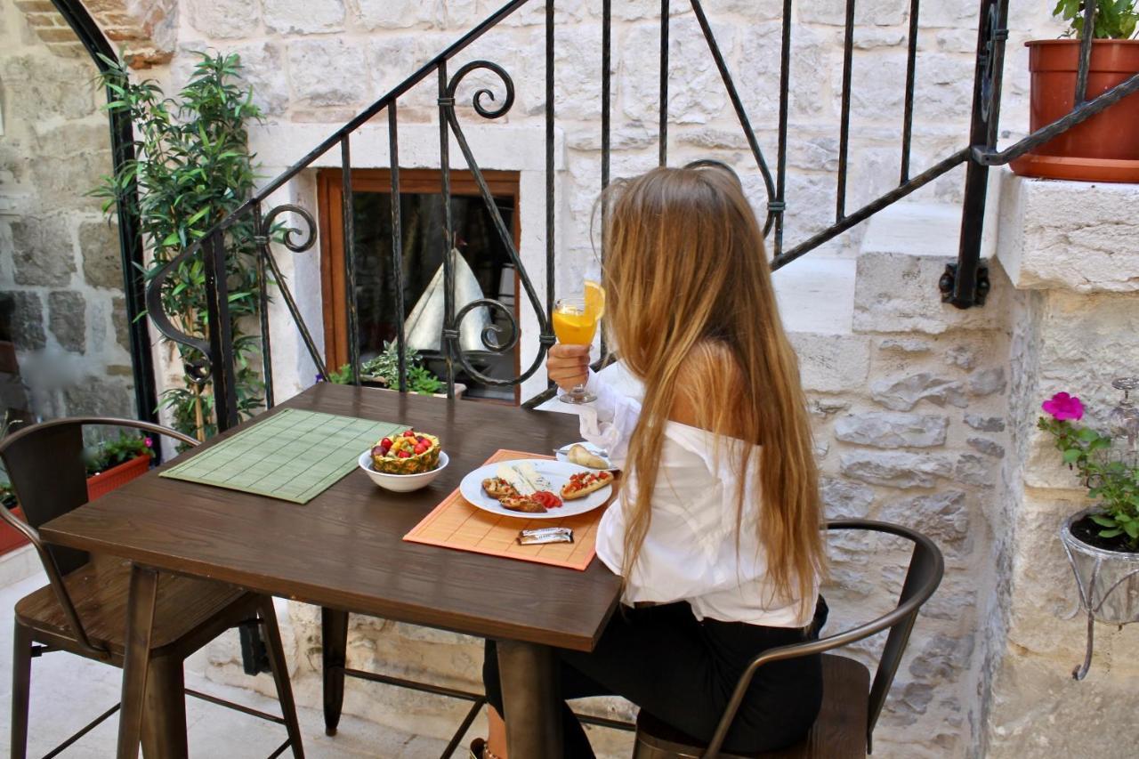 Heritage Palace Varos - Mag Quaint & Elegant Boutique Hotels Сплит Екстериор снимка
