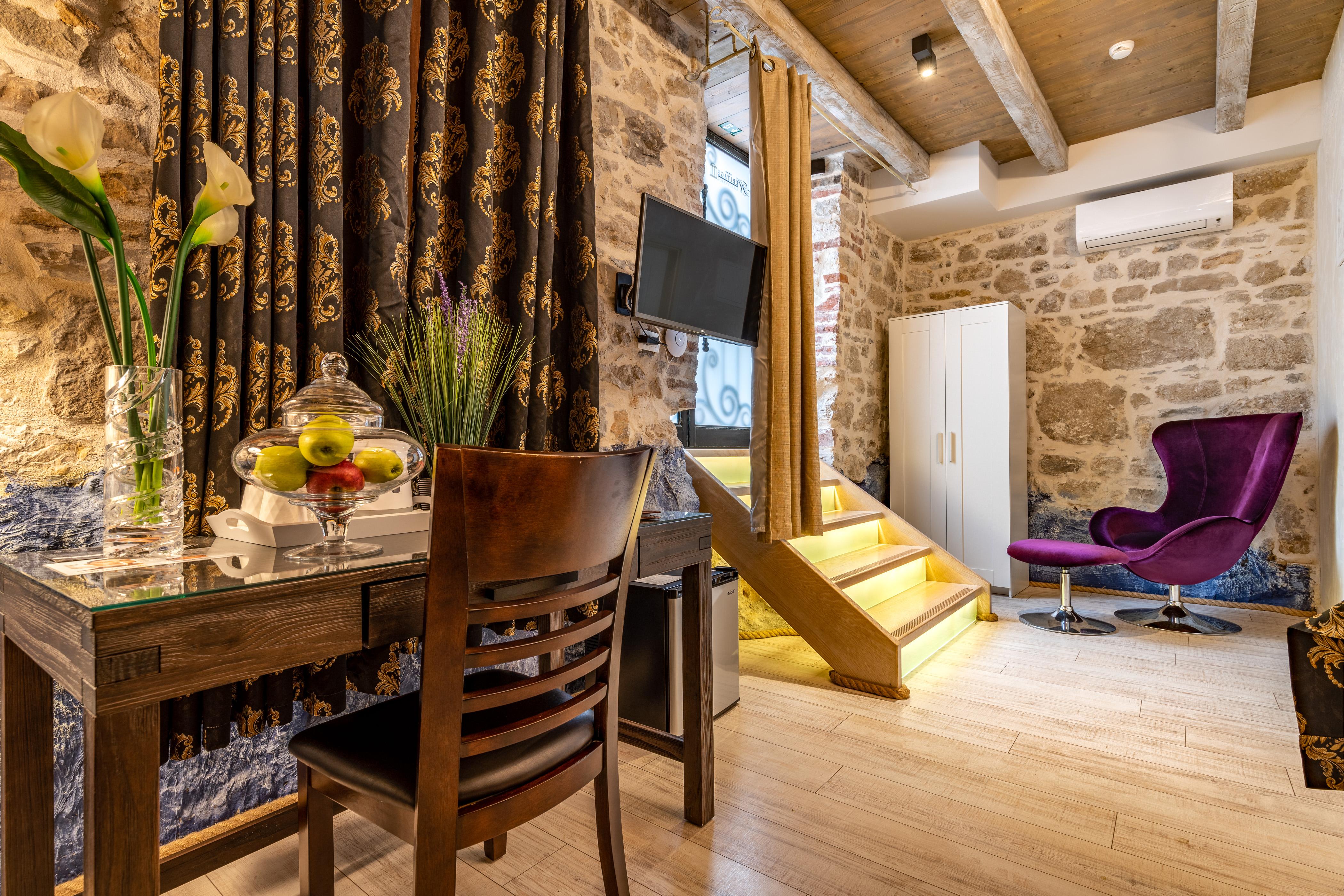 Heritage Palace Varos - Mag Quaint & Elegant Boutique Hotels Сплит Екстериор снимка