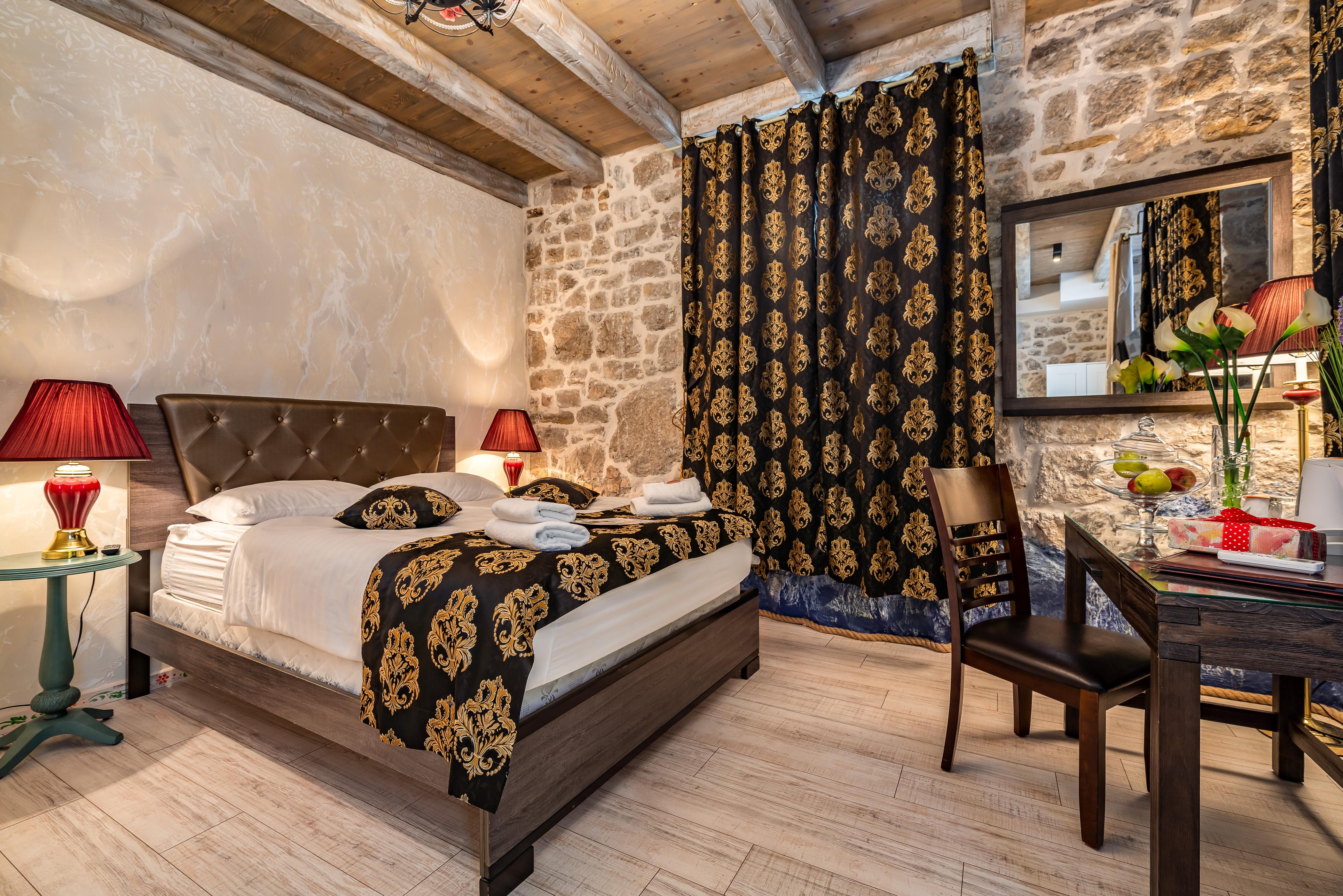 Heritage Palace Varos - Mag Quaint & Elegant Boutique Hotels Сплит Екстериор снимка