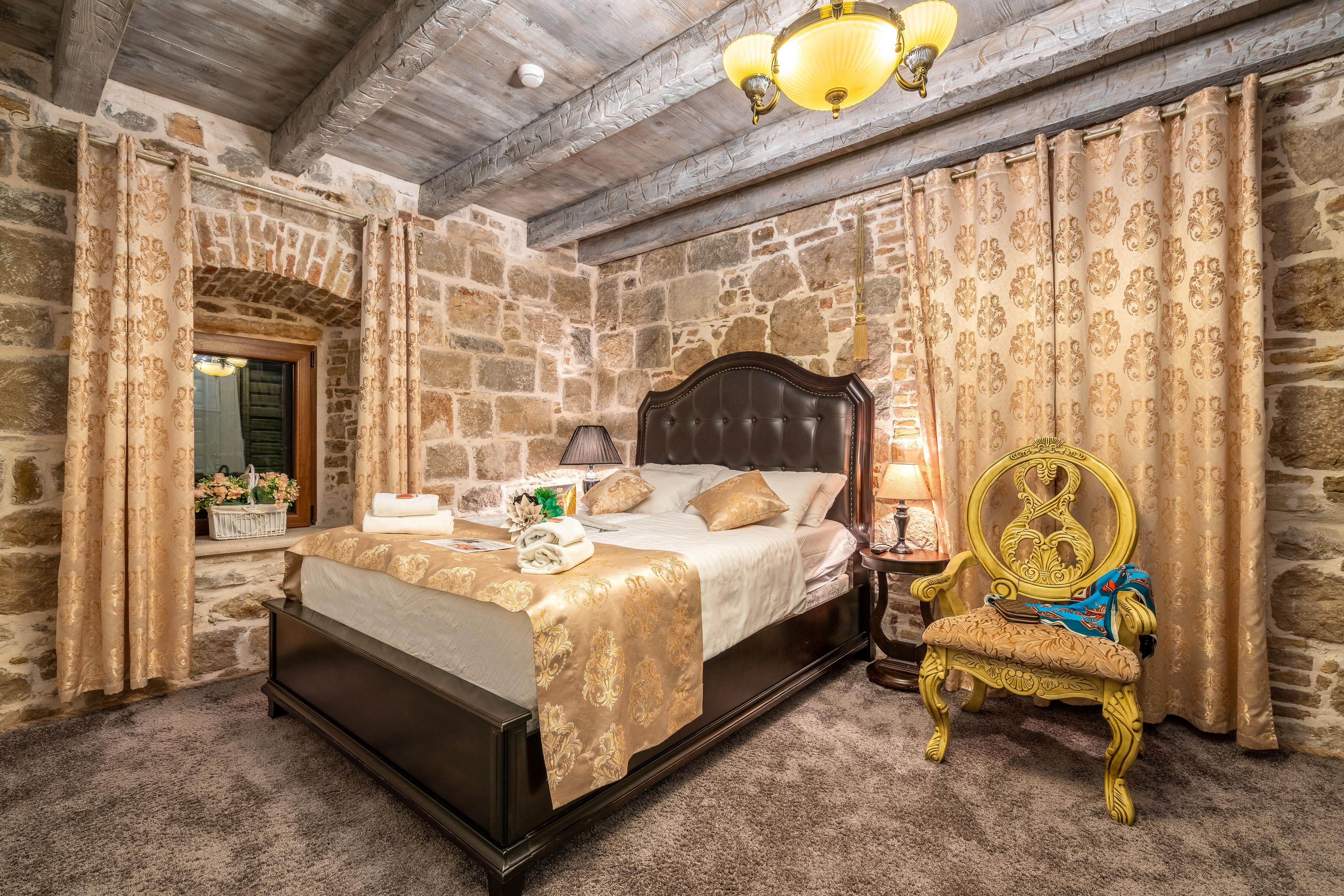 Heritage Palace Varos - Mag Quaint & Elegant Boutique Hotels Сплит Екстериор снимка