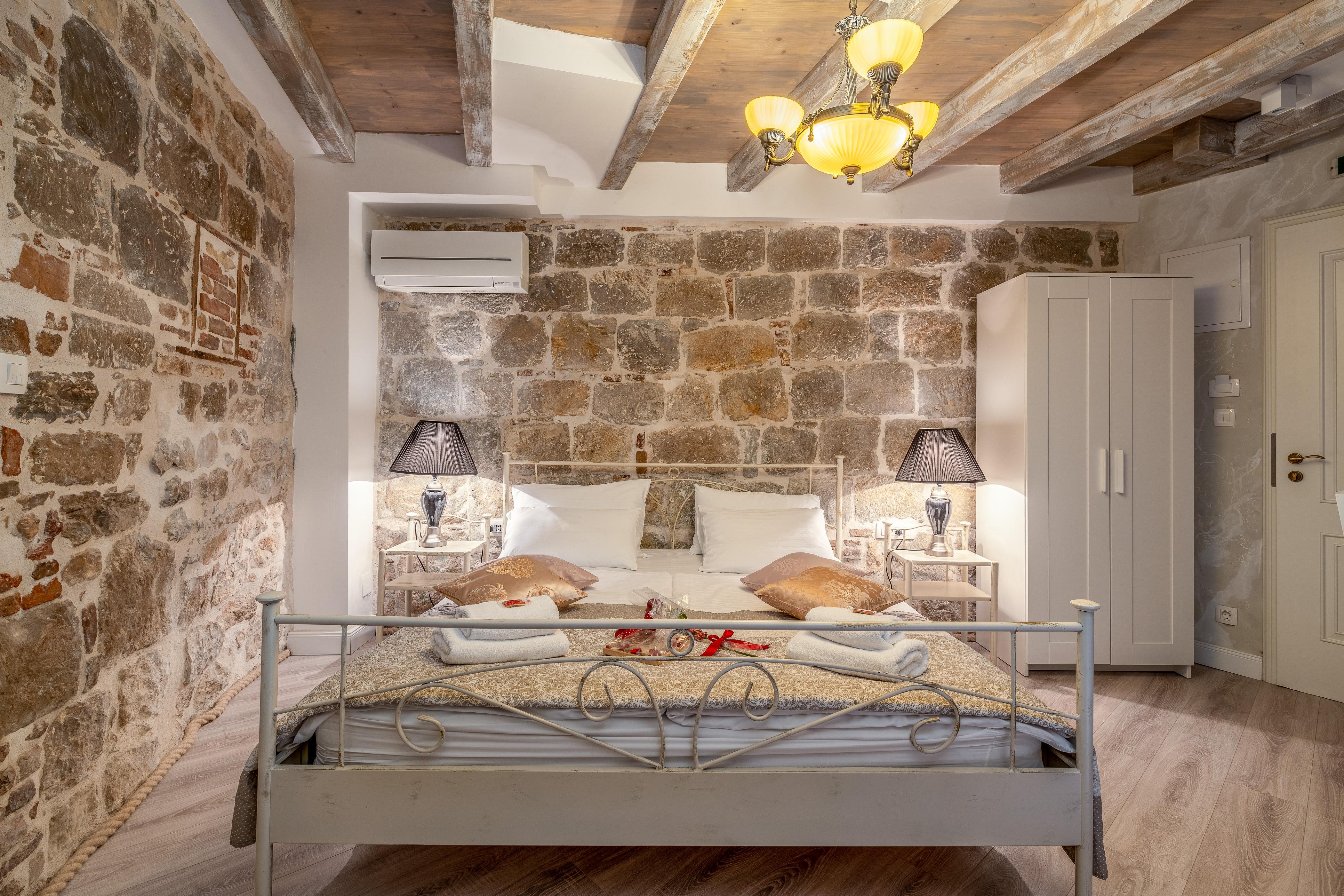 Heritage Palace Varos - Mag Quaint & Elegant Boutique Hotels Сплит Екстериор снимка