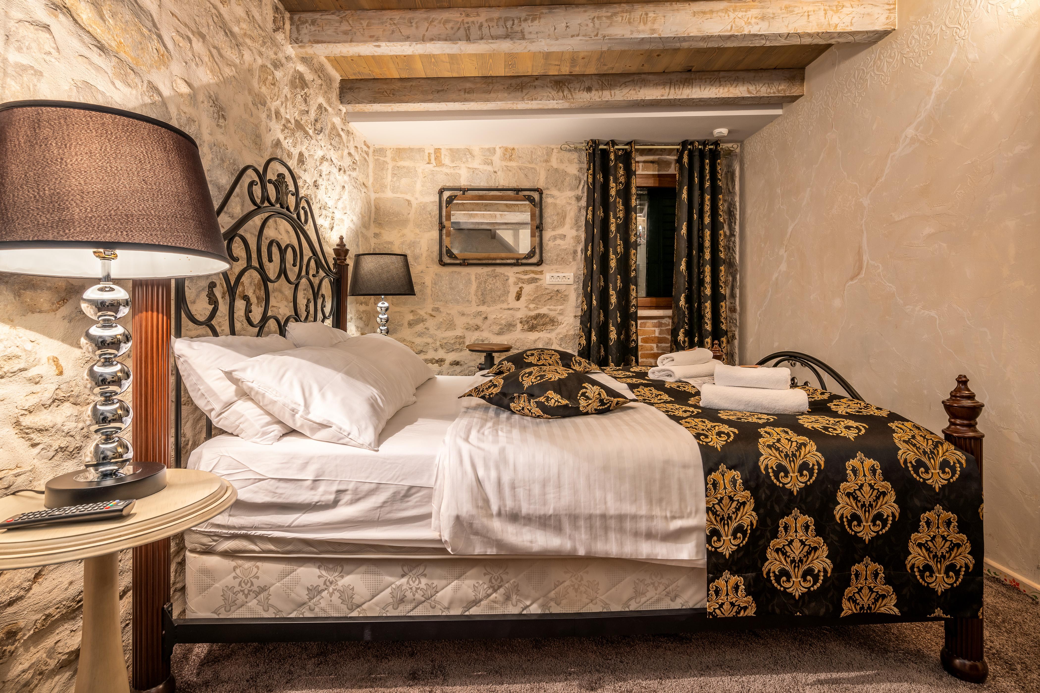 Heritage Palace Varos - Mag Quaint & Elegant Boutique Hotels Сплит Екстериор снимка