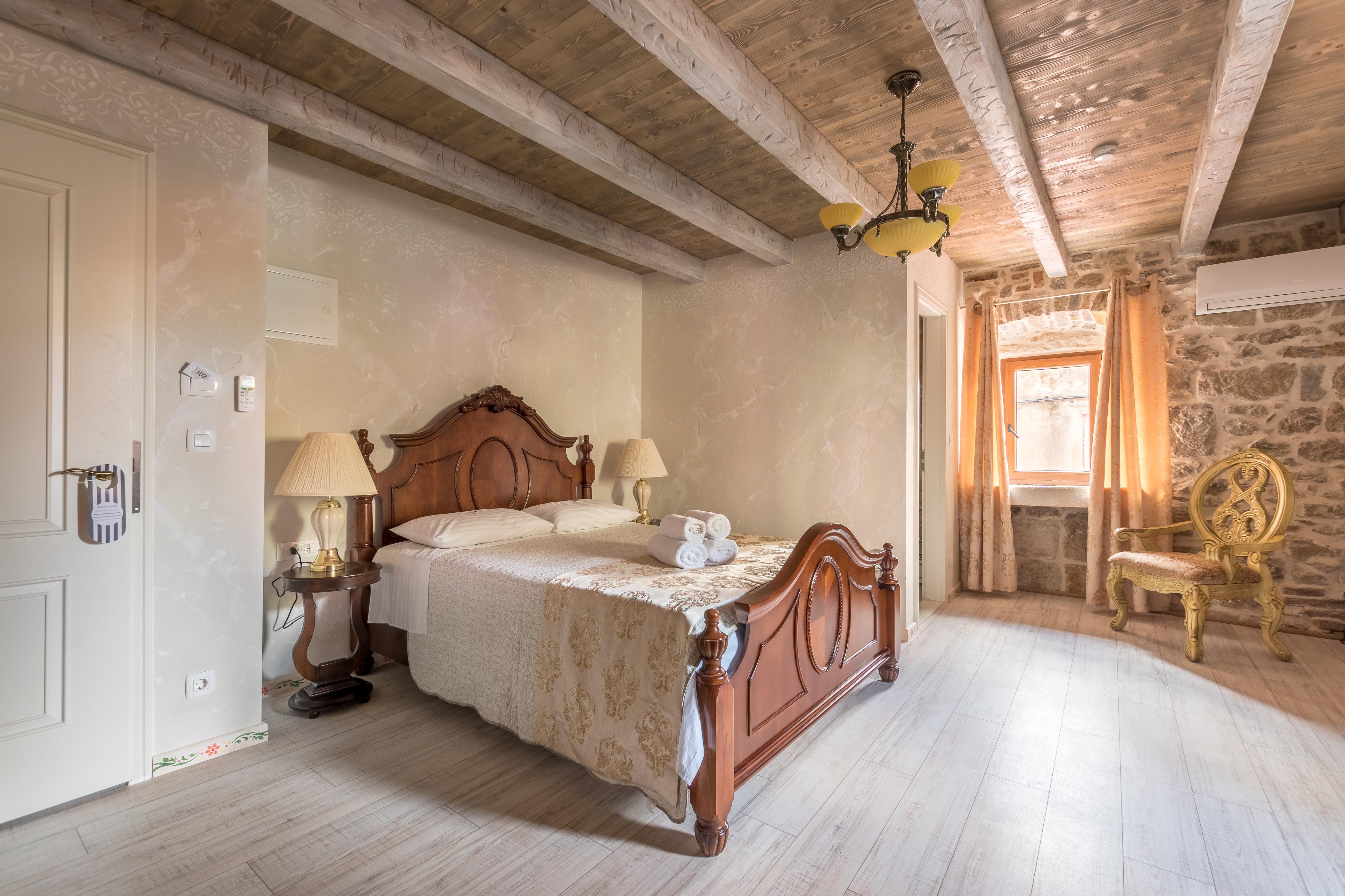 Heritage Palace Varos - Mag Quaint & Elegant Boutique Hotels Сплит Екстериор снимка