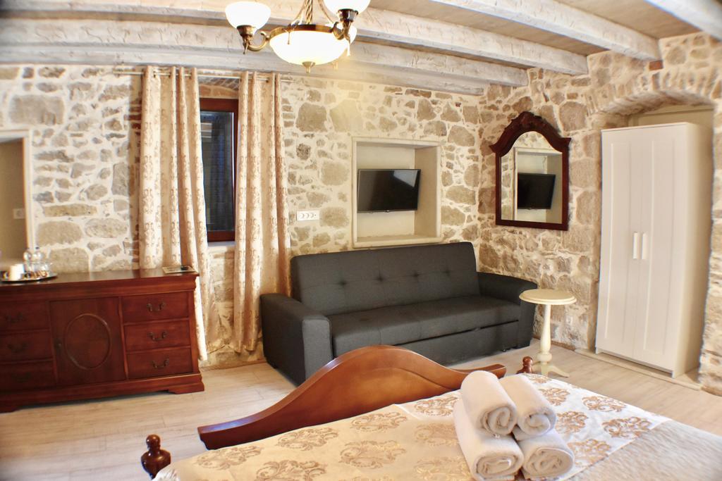 Heritage Palace Varos - Mag Quaint & Elegant Boutique Hotels Сплит Екстериор снимка